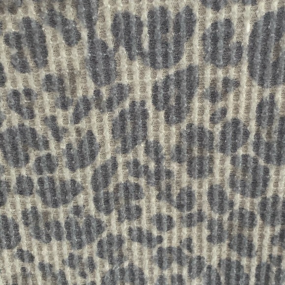 *️⃣ PEACE PEARLS TOP ( SMALL )*️⃣ - Picture 4 of 8